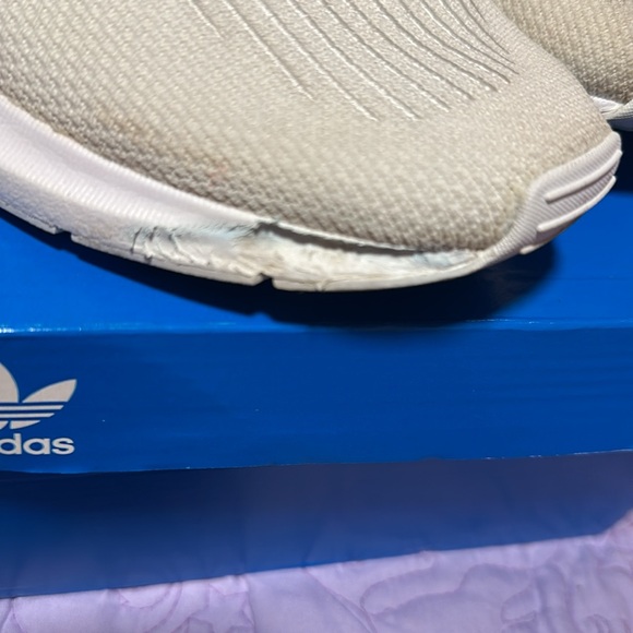 adidas swift run shoes - Picture 4 of 6